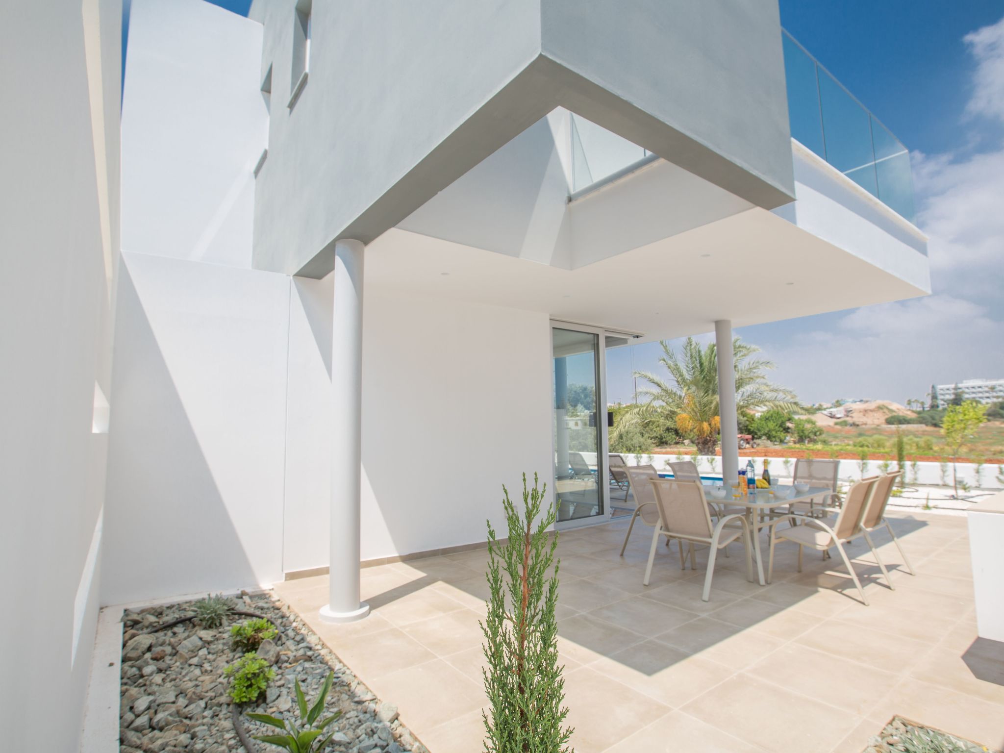 Neue 3-Schlafzimmer-Villa mit Pool in Protaras-Image-tags.info