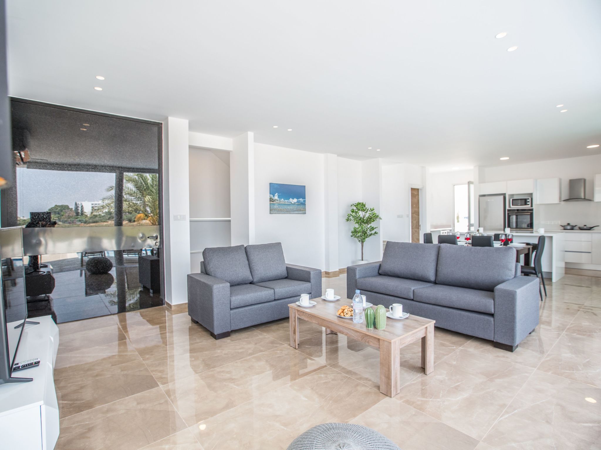 Neue 3-Schlafzimmer-Villa mit Pool in Protaras-Image-tags.info