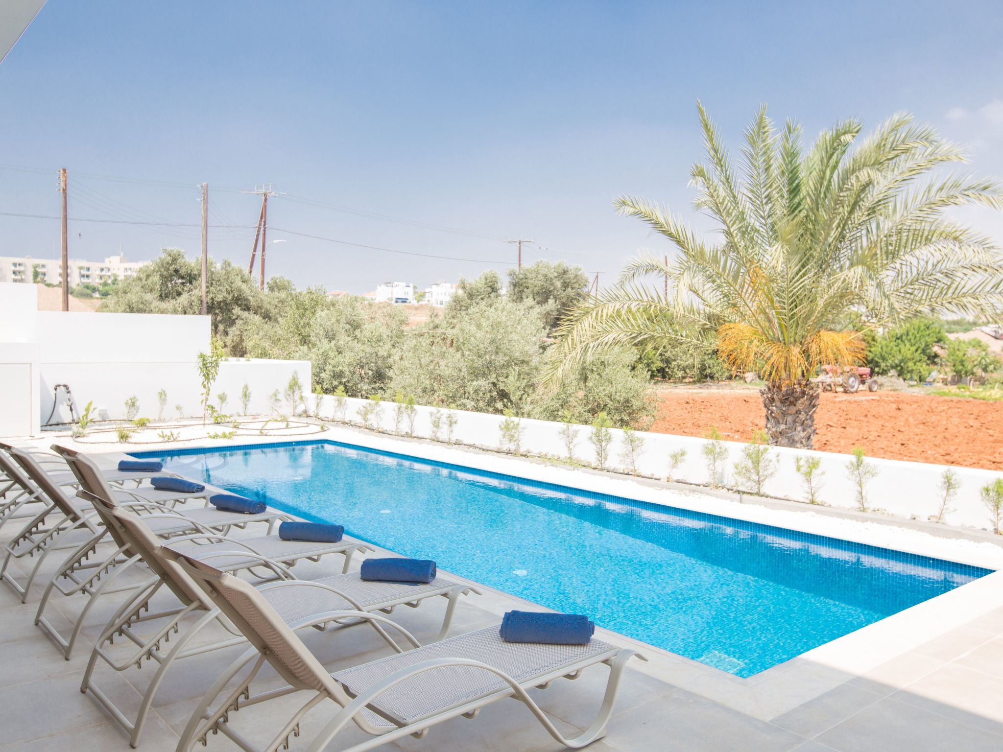 Neue 3-Schlafzimmer-Villa mit Pool in Protaras-Image-tags.info