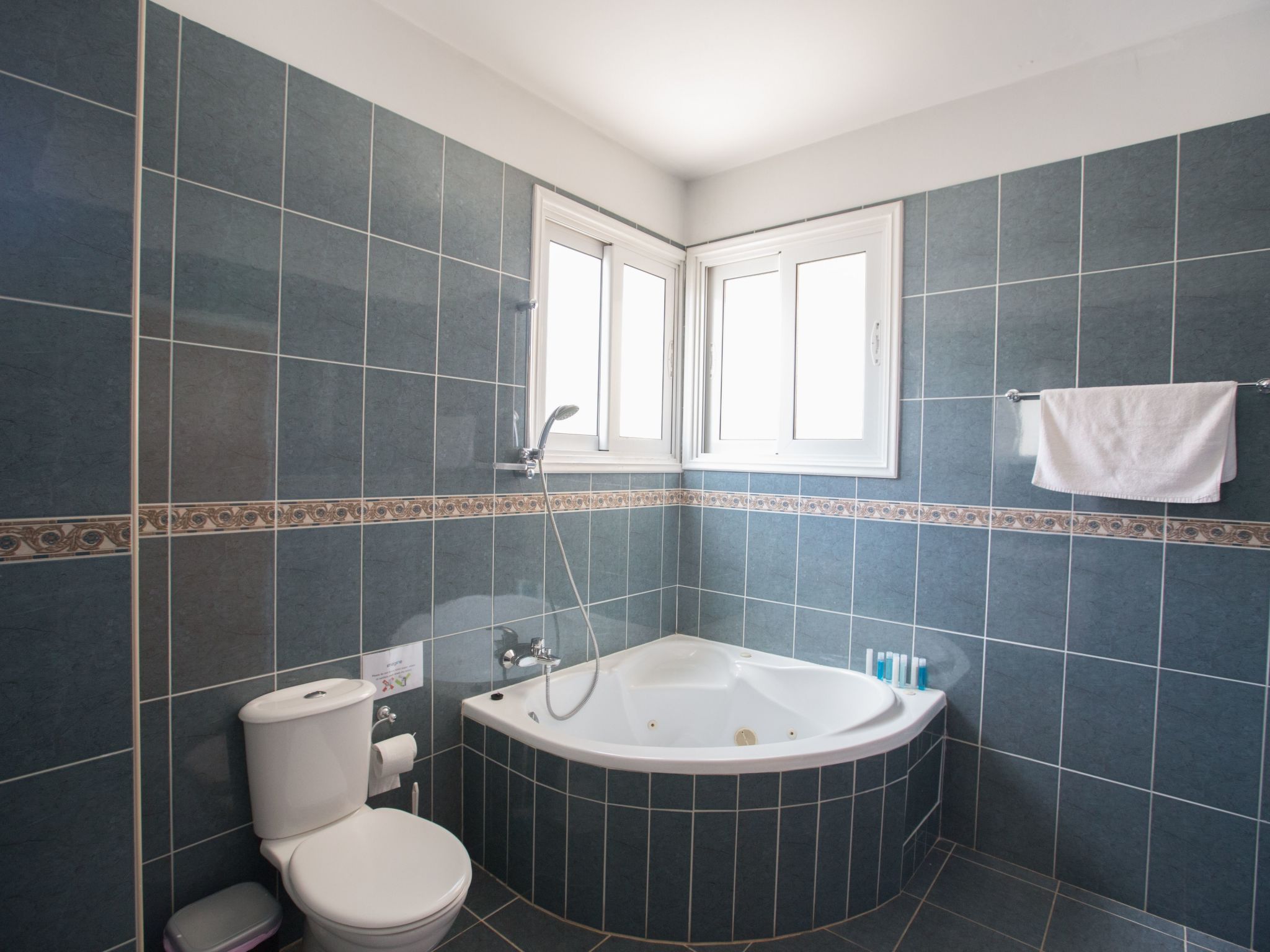 Schöne Villa direkt am Meer-Image-tags.info