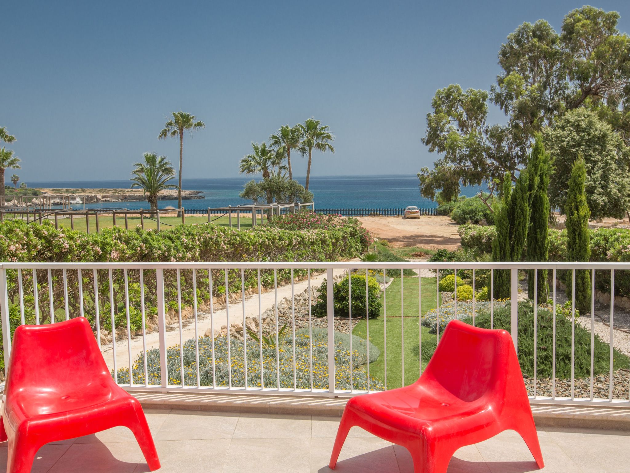 Schöne Villa direkt am Meer-Image-tags.info