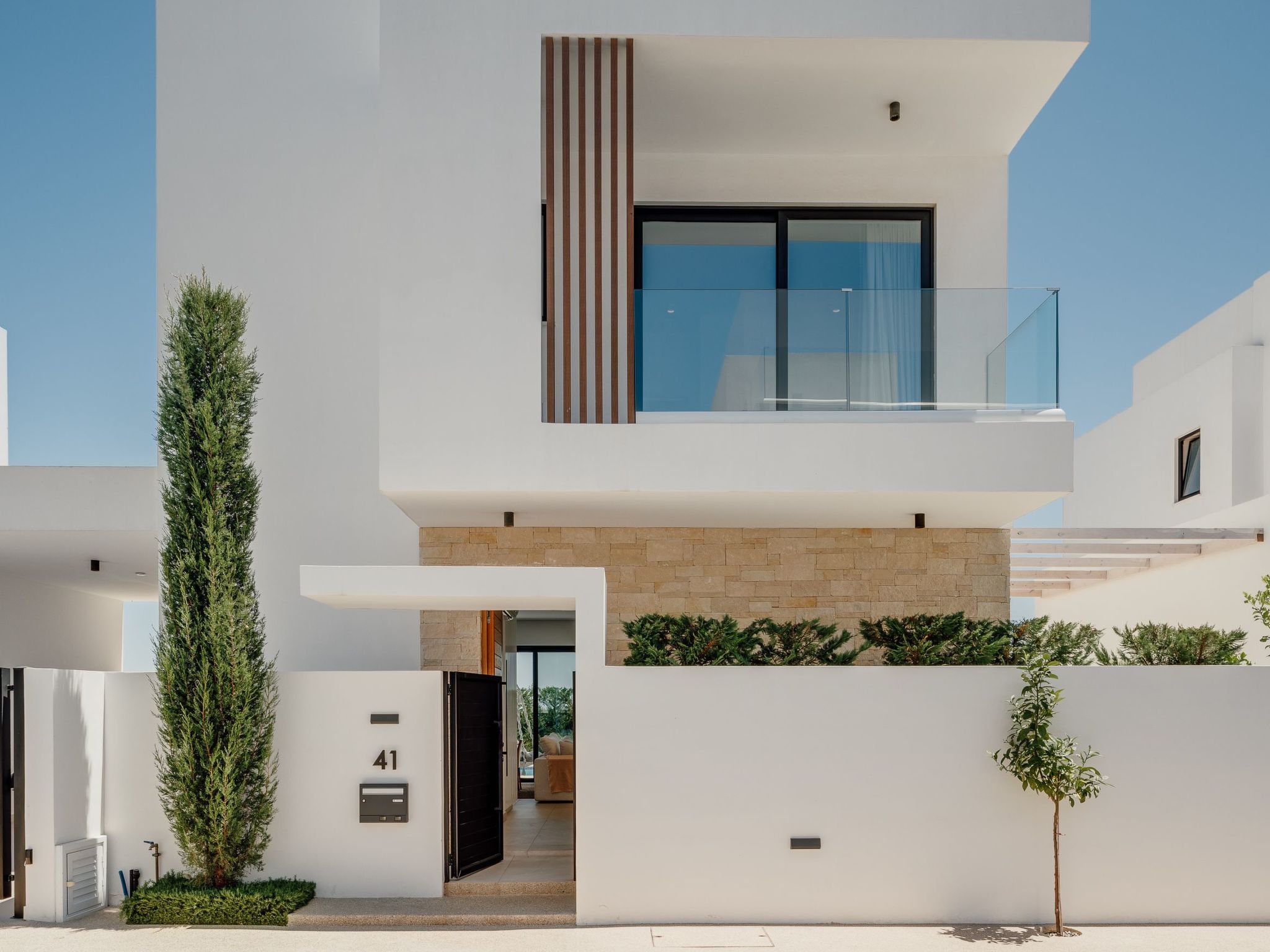 Photo of "Hercules 41" mit privatem Parkplatz