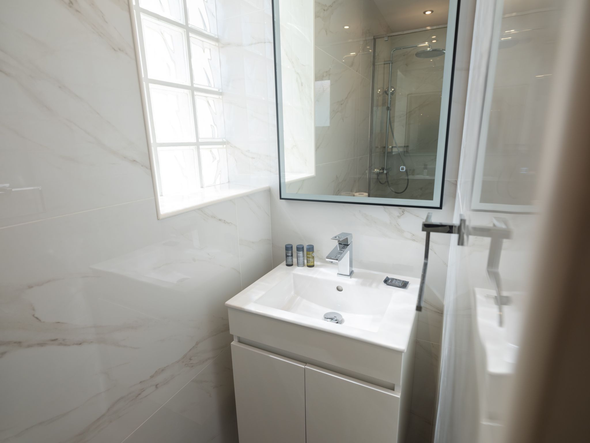 "Sunrise 11 Meeresfront"-Image-tags.info