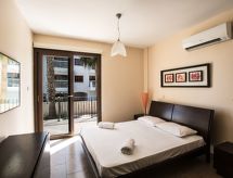 Luxe benedenwoning met zwembad in hartje Ayia Napa, 100m van centrum - thumbnail 6