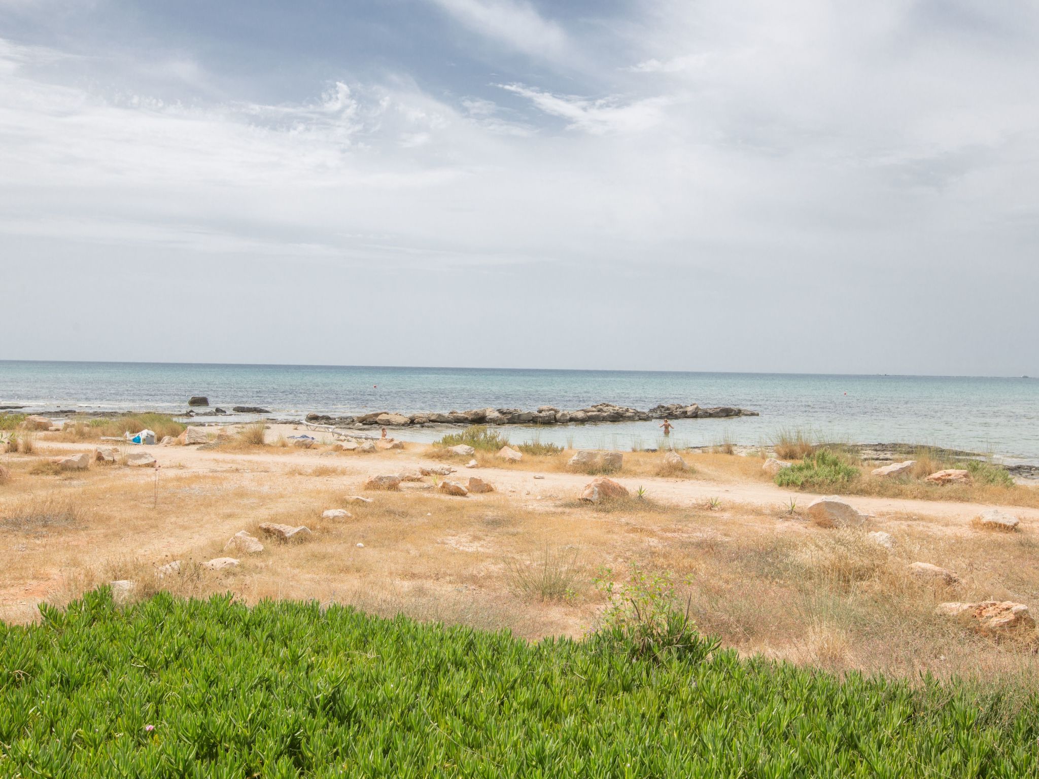 Moderne, geräumige Villa am Strand mit Pool-Image-tags.info