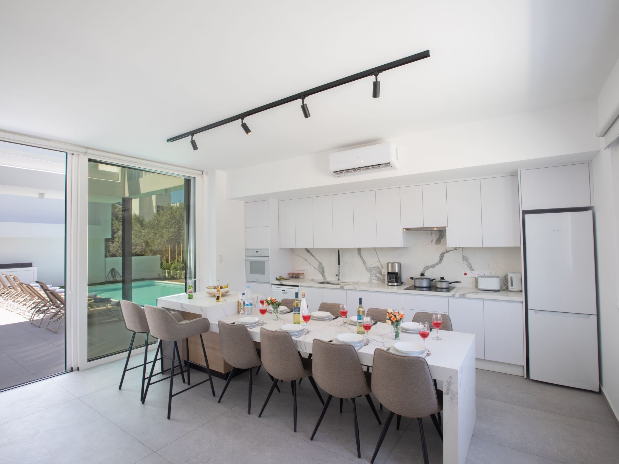 Ferienvilla Kube 4 für 12 Personen auf Zypern-Image-tags.info