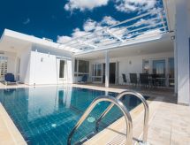 Moderne privévilla met zwembad in Ayia Napa voor 8 personen - thumbnail 1