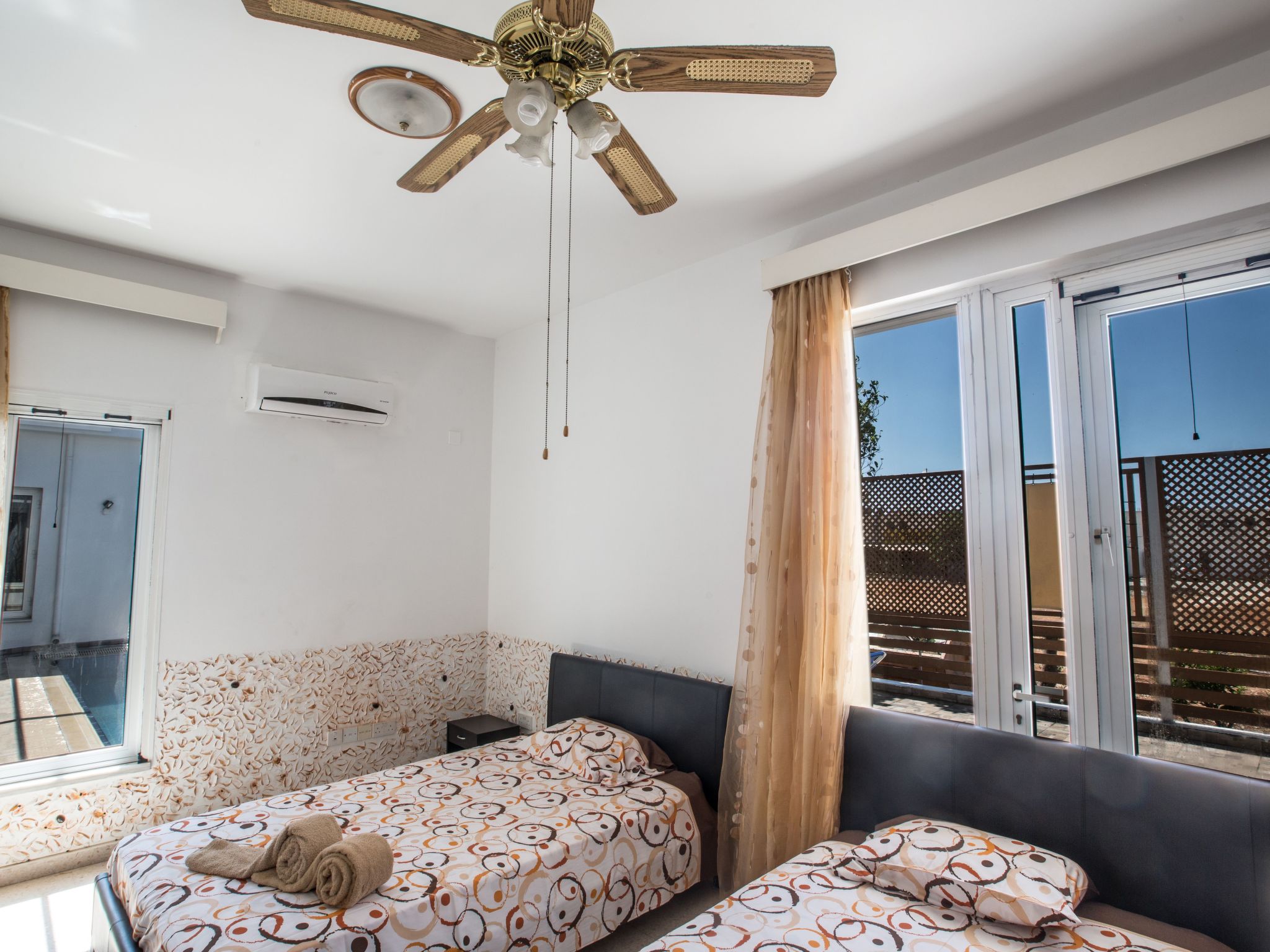 Moderne Ferienvilla in Ayia Napa-Image-tags.info