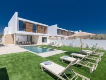 Vrijstaande villa met privézwembad op 400m van centrum Ayia Napa - thumbnail 2