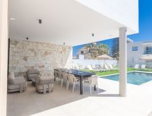 Vrijstaande villa met privézwembad op 400m van centrum Ayia Napa - thumbnail 5