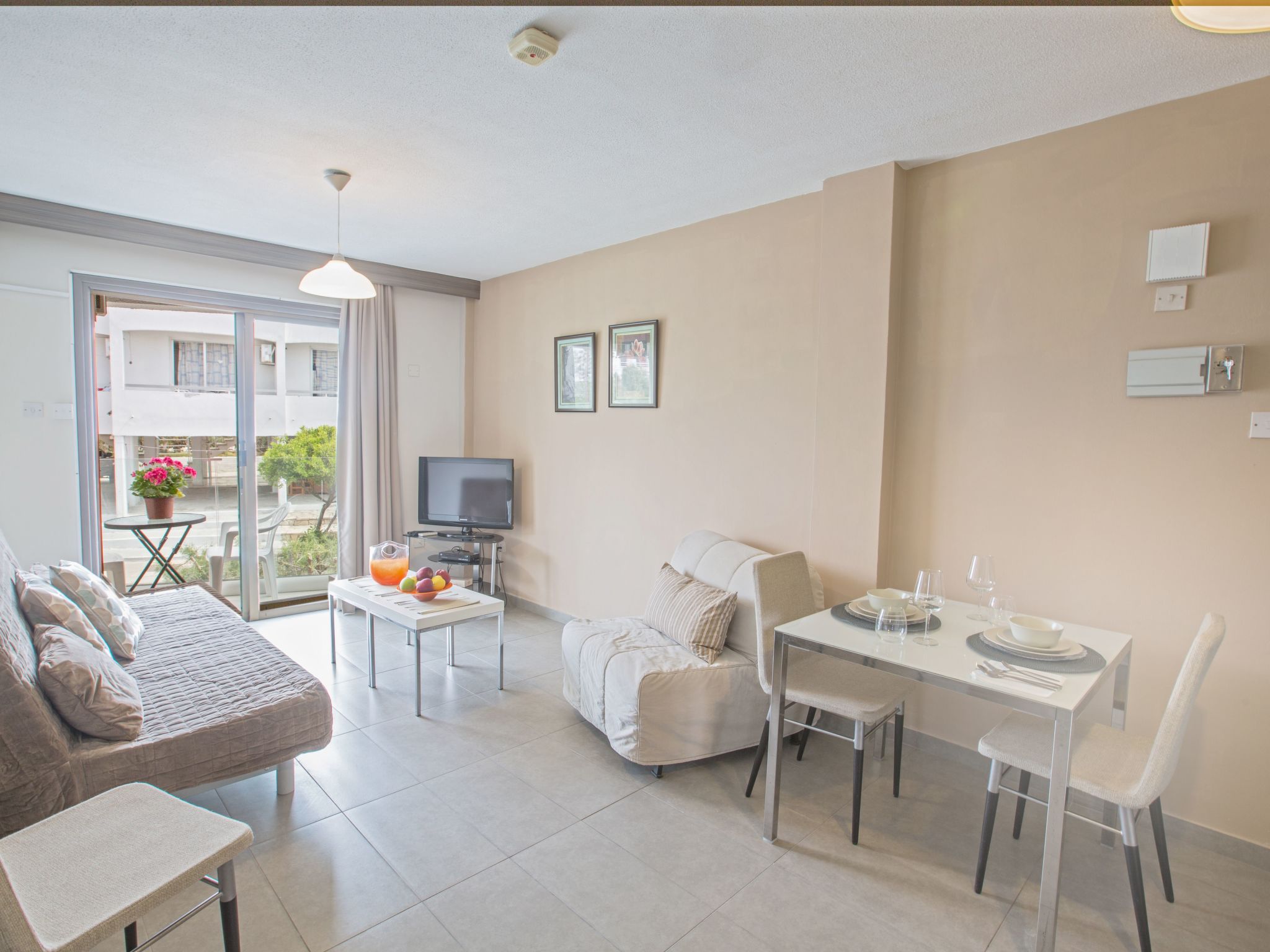 Helle Ferienwohnung mit Balkon