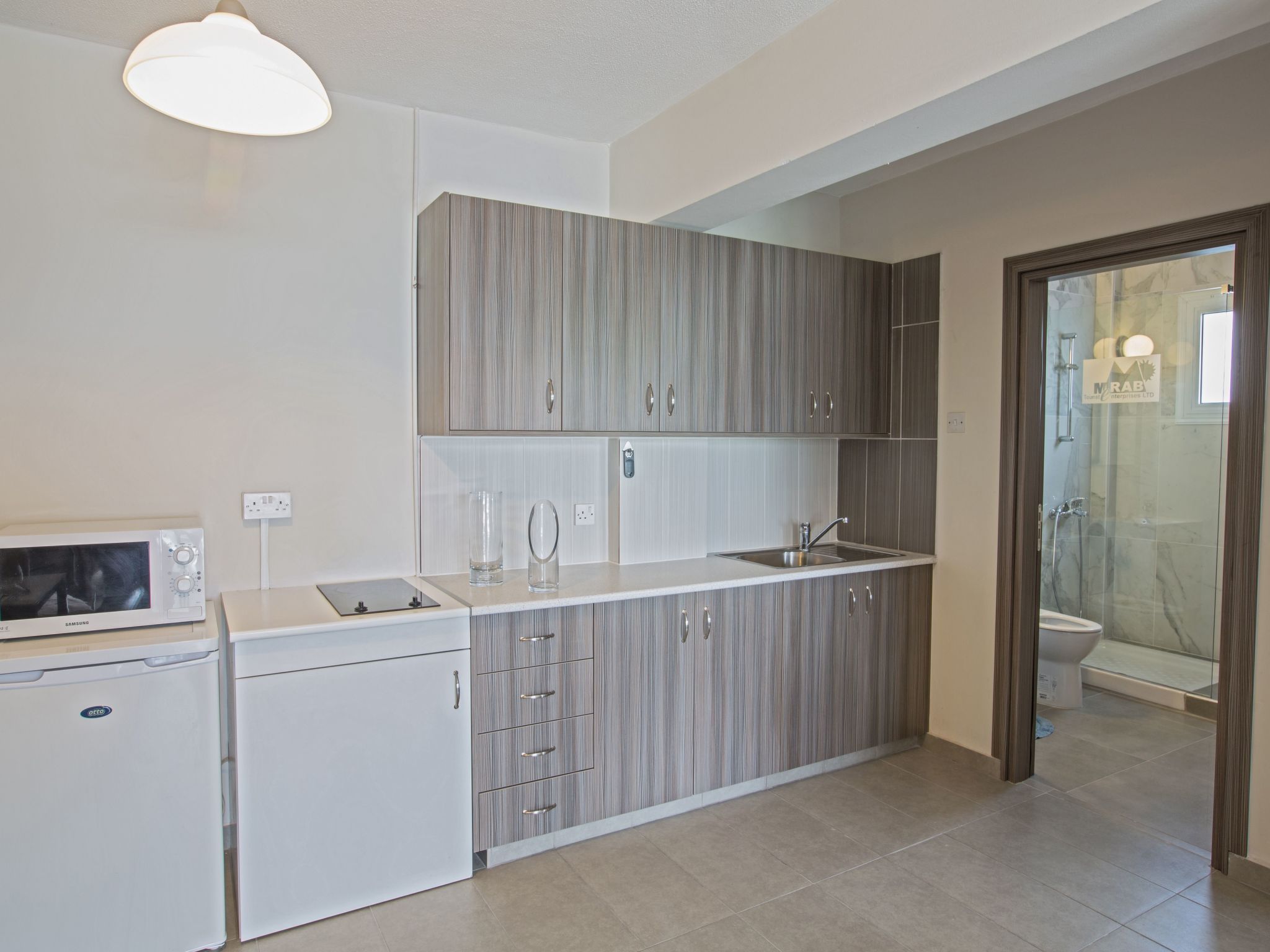 Helle Ferienwohnung mit Balkon-Image-tags.info