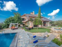 Vakantiehuis met privézwembad in Ayia Napa voor 10 personen · 200 m² - thumbnail 3