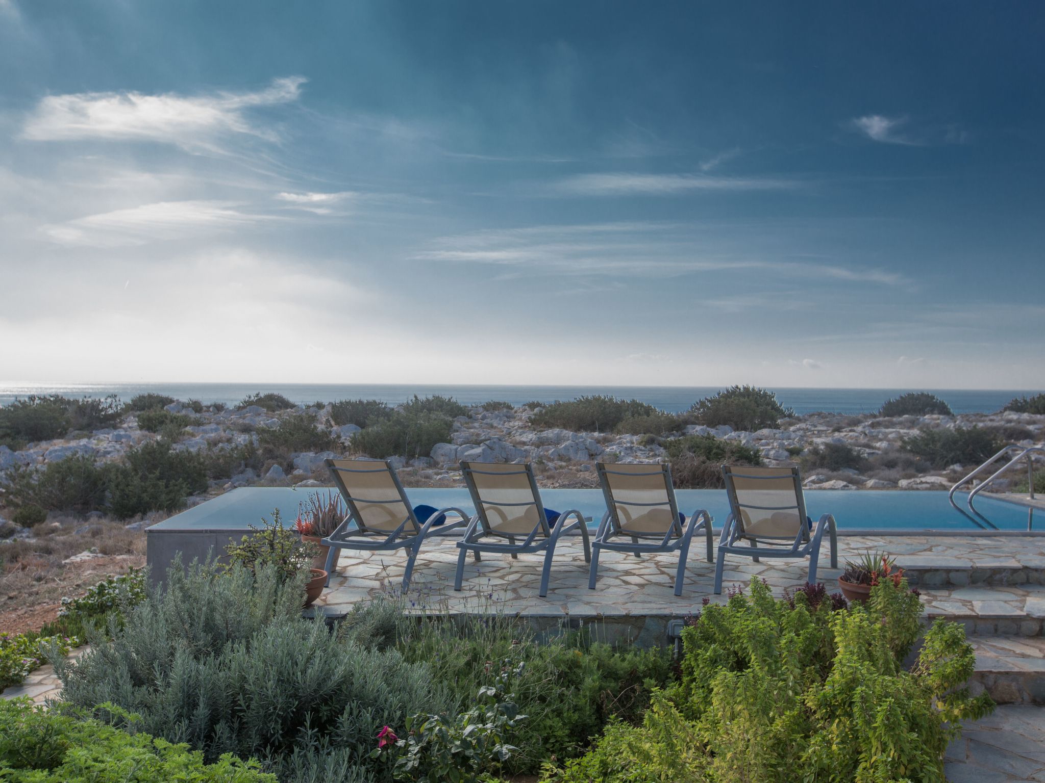 Private Villa mit Panoramablick auf das Meer-Image-tags.info