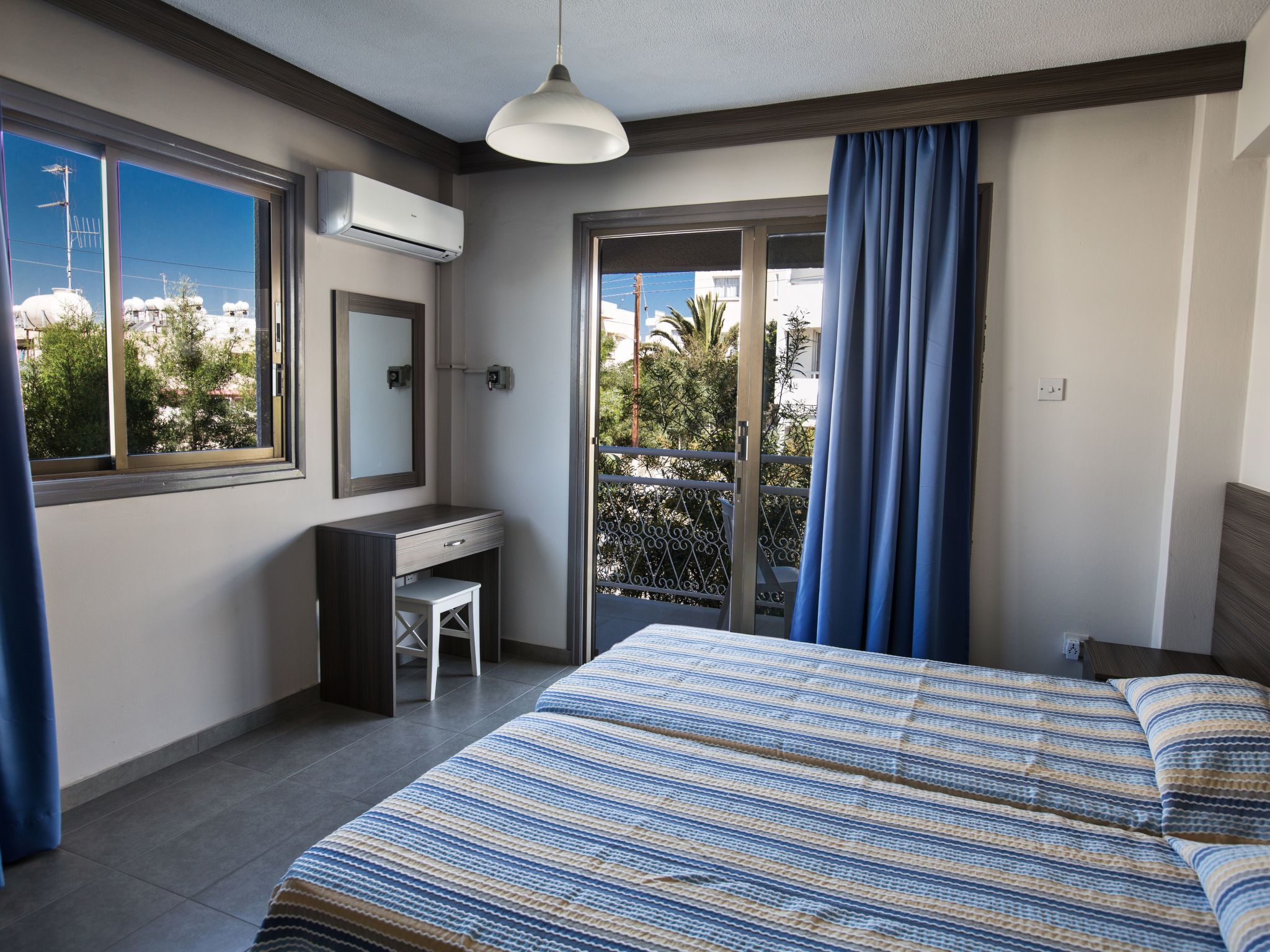 Mit Balkon für 2 Personen-Image-tags.info