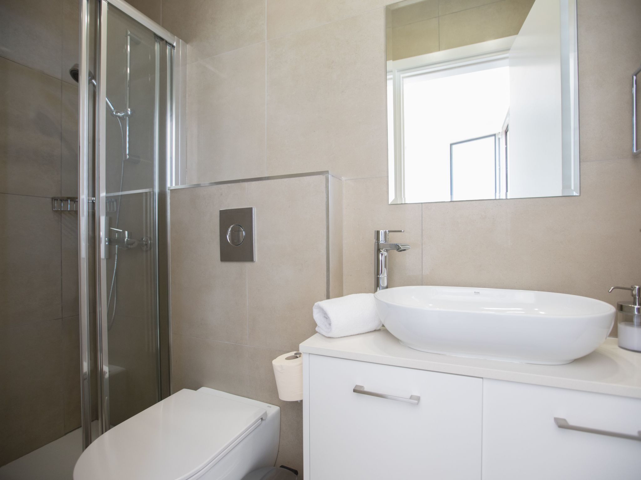 In Ayia Napa mit großem Patio-Image-tags.info