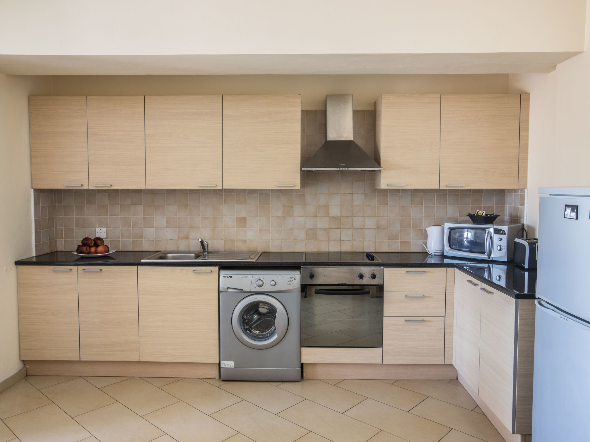 Geräumige Wohnung mit Gemeinschaftspool-Image-tags.info