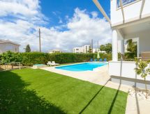 Vrijstaand vakantiehuis met privézwembad in Ayia Napa · 180 m² - thumbnail 4