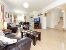 Vrijstaand vakantiehuis met privézwembad in Ayia Napa · 180 m² - thumbnail 6
