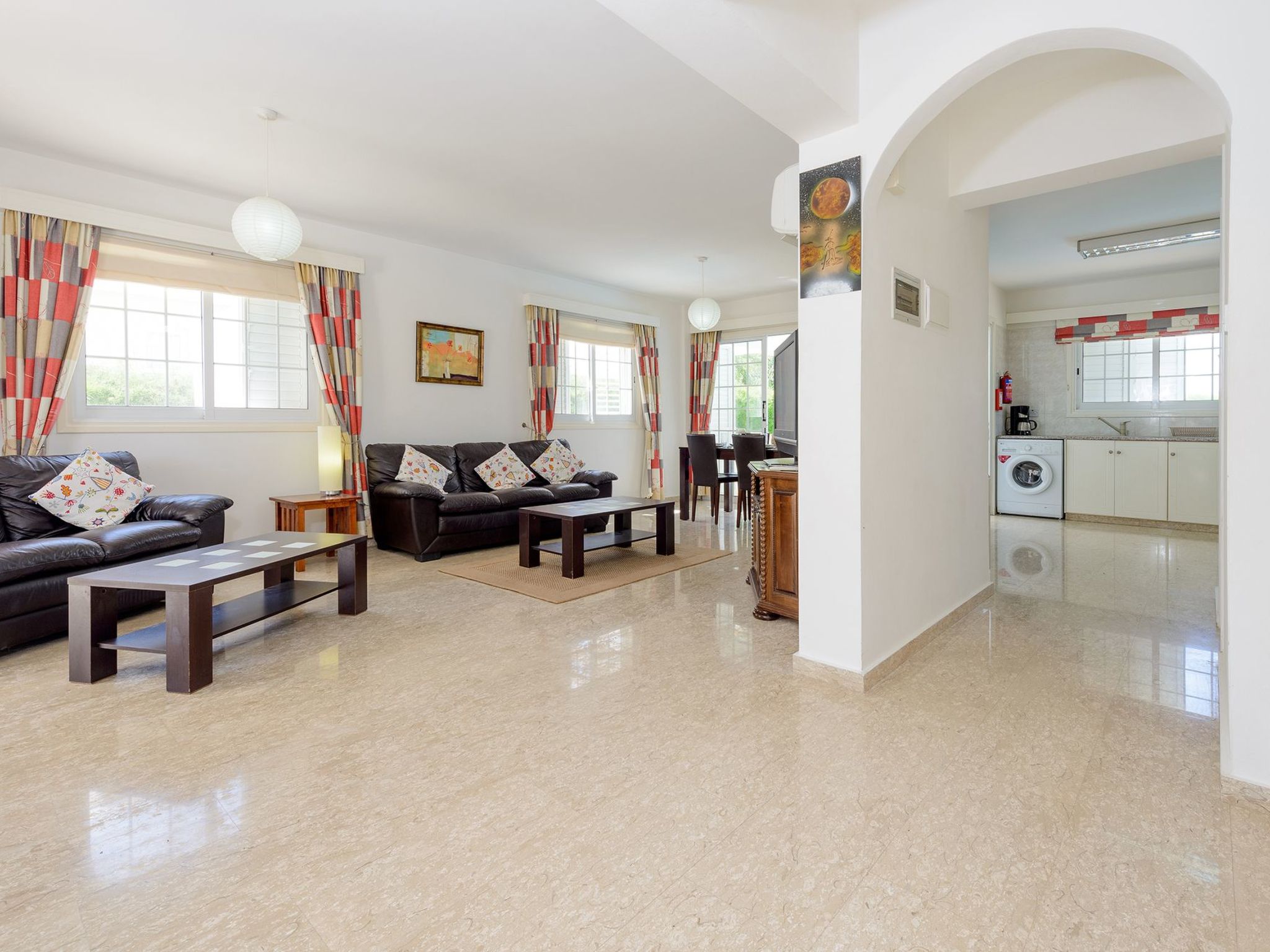 4-Schlafzimmer-Villa mit privatem Pool in Ayia Napa-Image-tags.info