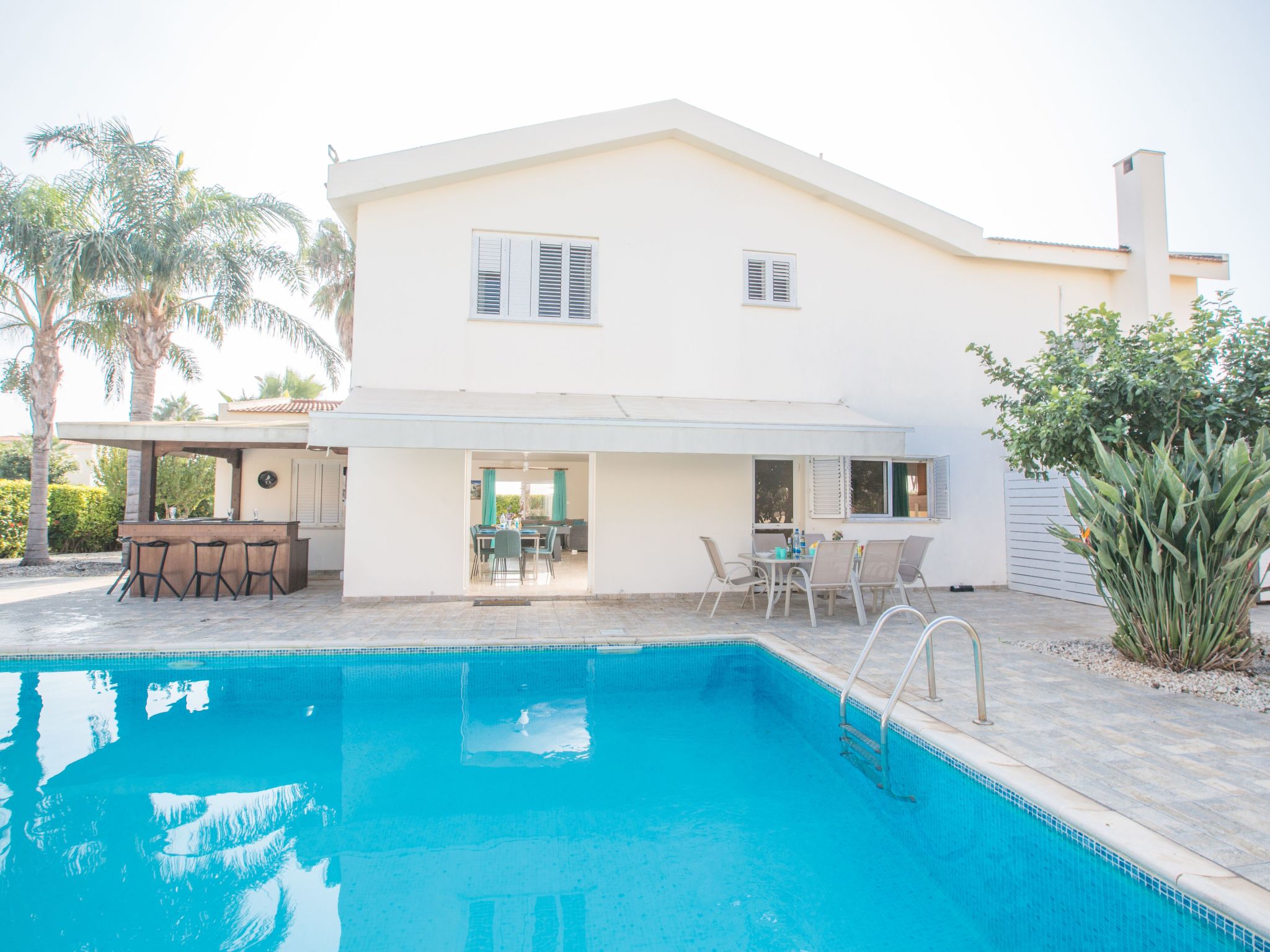 Geräumige und private Ferienvilla mit eigenem Pool-Image-tags.info