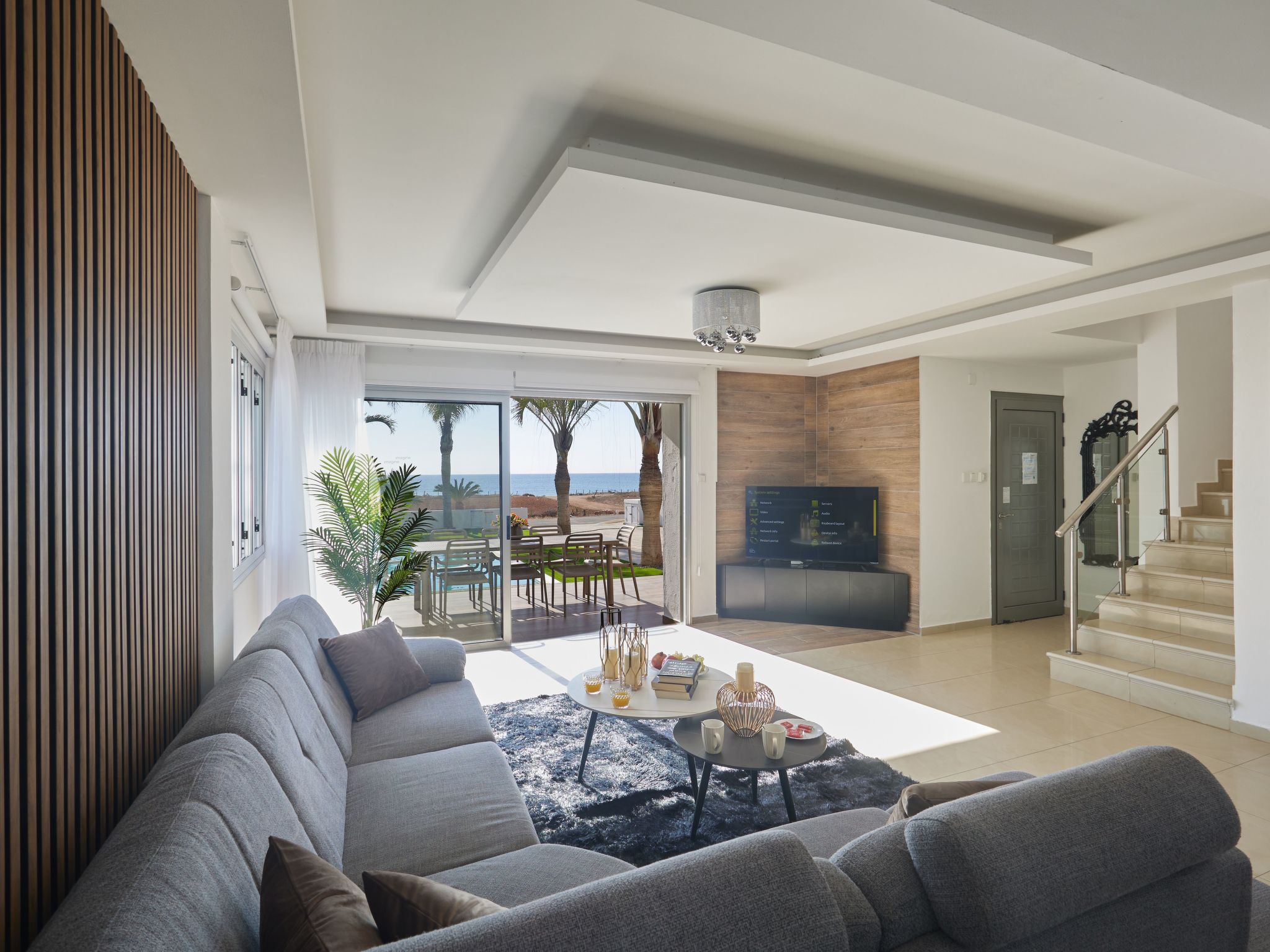 Moderne, geräumige Ferienvilla-Image-tags.info