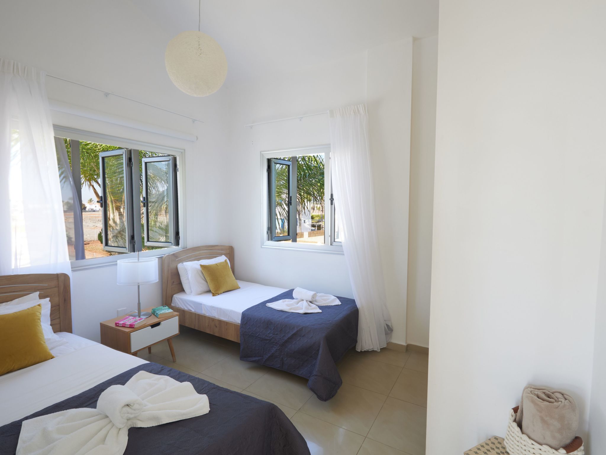 Moderne, geräumige Ferienvilla-Image-tags.info