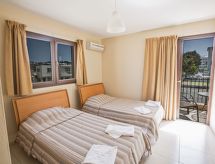 Knus appartement voor 4 in het hart van Ayia Napa, vlakbij het strand - thumbnail 1