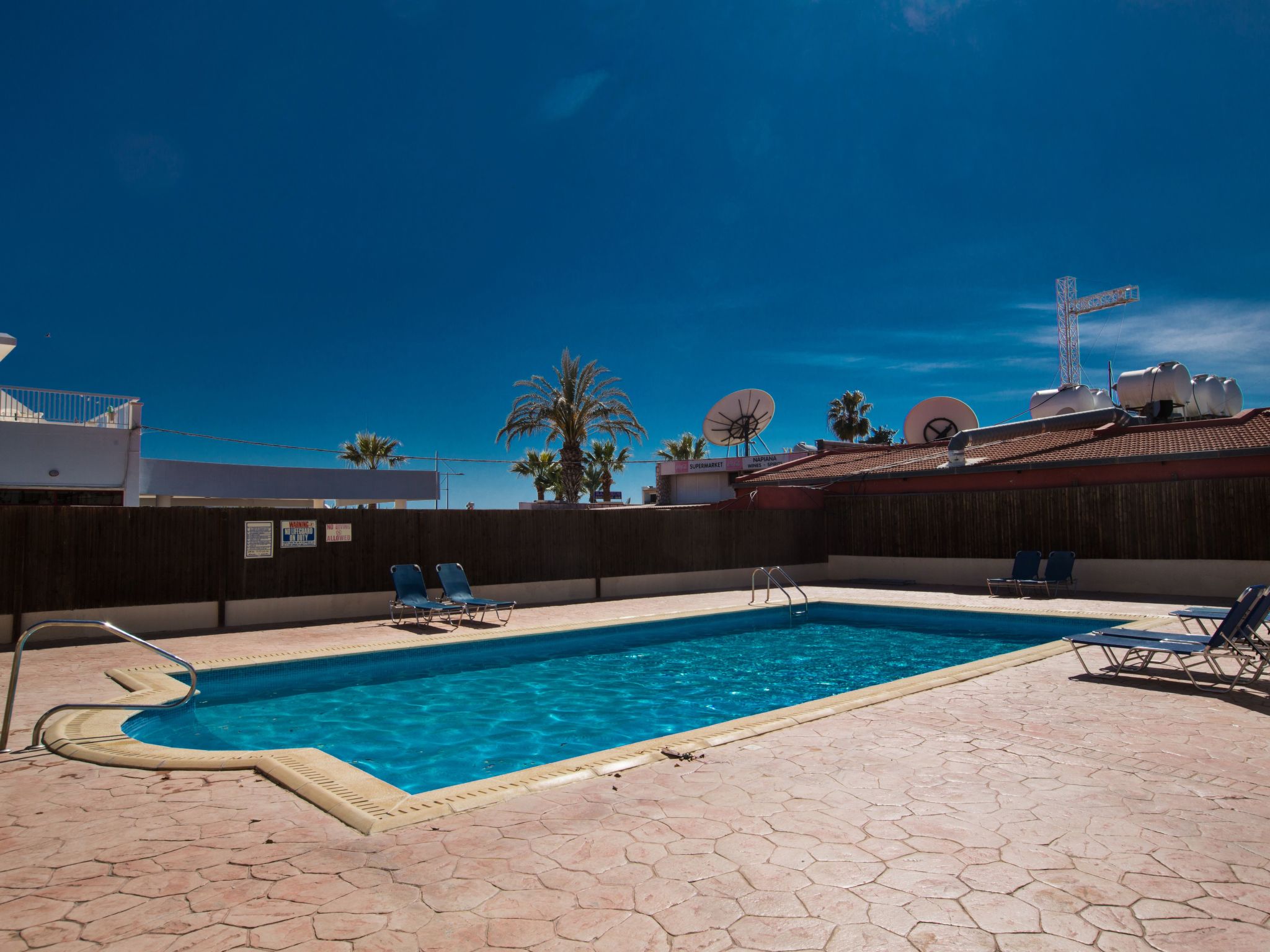 Moderne Erdgeschosswohnung in Ayia Napa-Image-tags.info