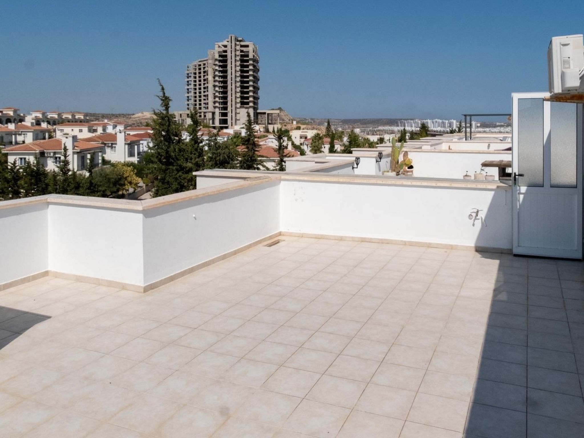 Penthouse mit Panoramablick-Image-tags.info