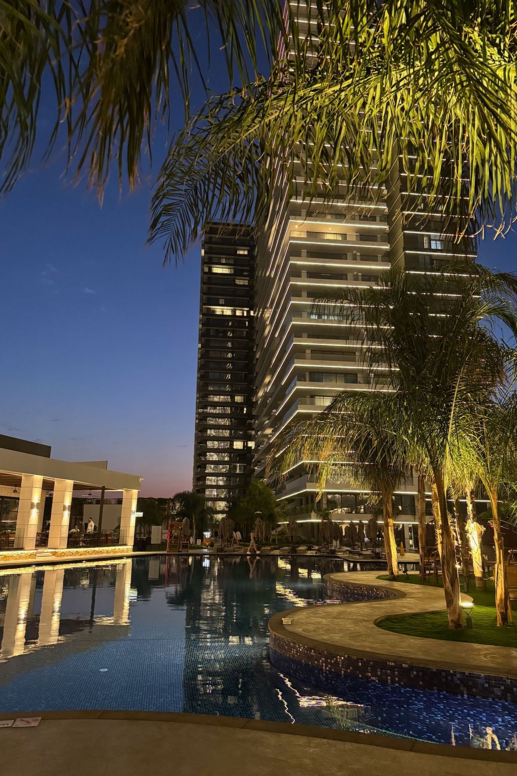 Grand Sapphire 777 — Pool Outdoor (2 of 16)