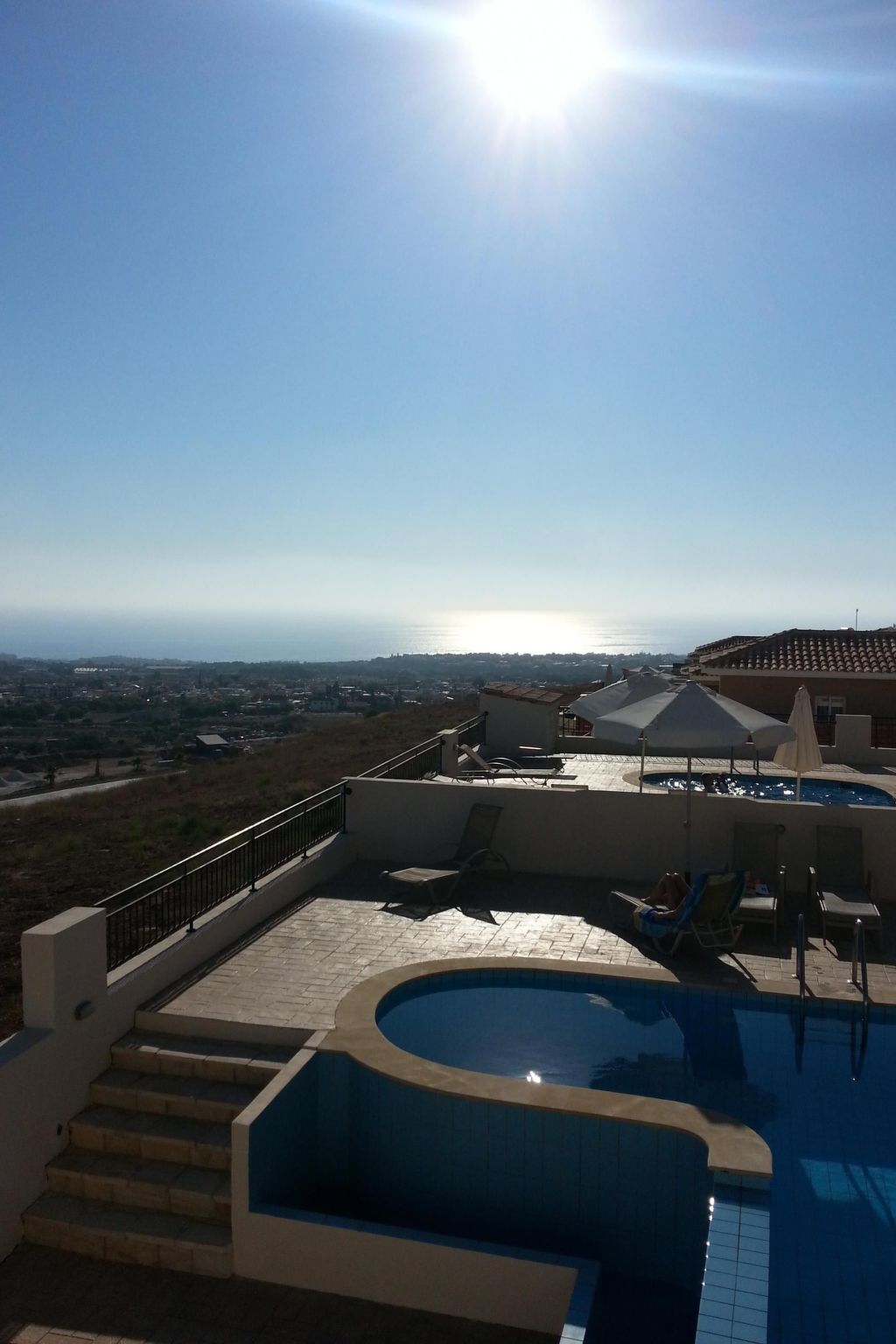 Modernes Ferienhaus mit Pool in Tremithousa