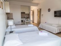 Stijlvol appartement met terras op 700m van zee in Paphos - thumbnail 2