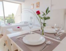 Stijlvol appartement met terras op 700m van zee in Paphos - thumbnail 3