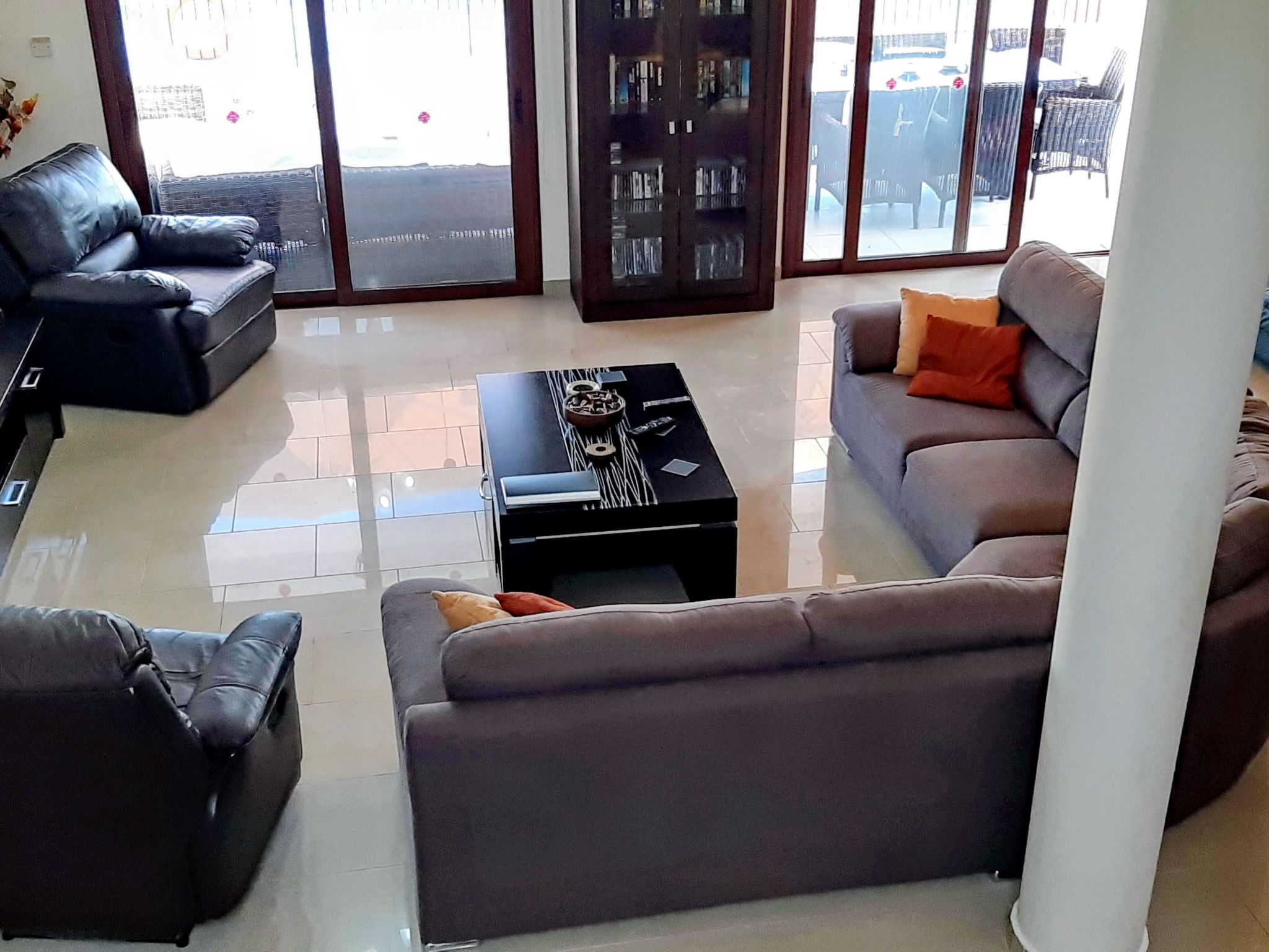 Fabulus 5 Schlafzimmer Villa-Binnen