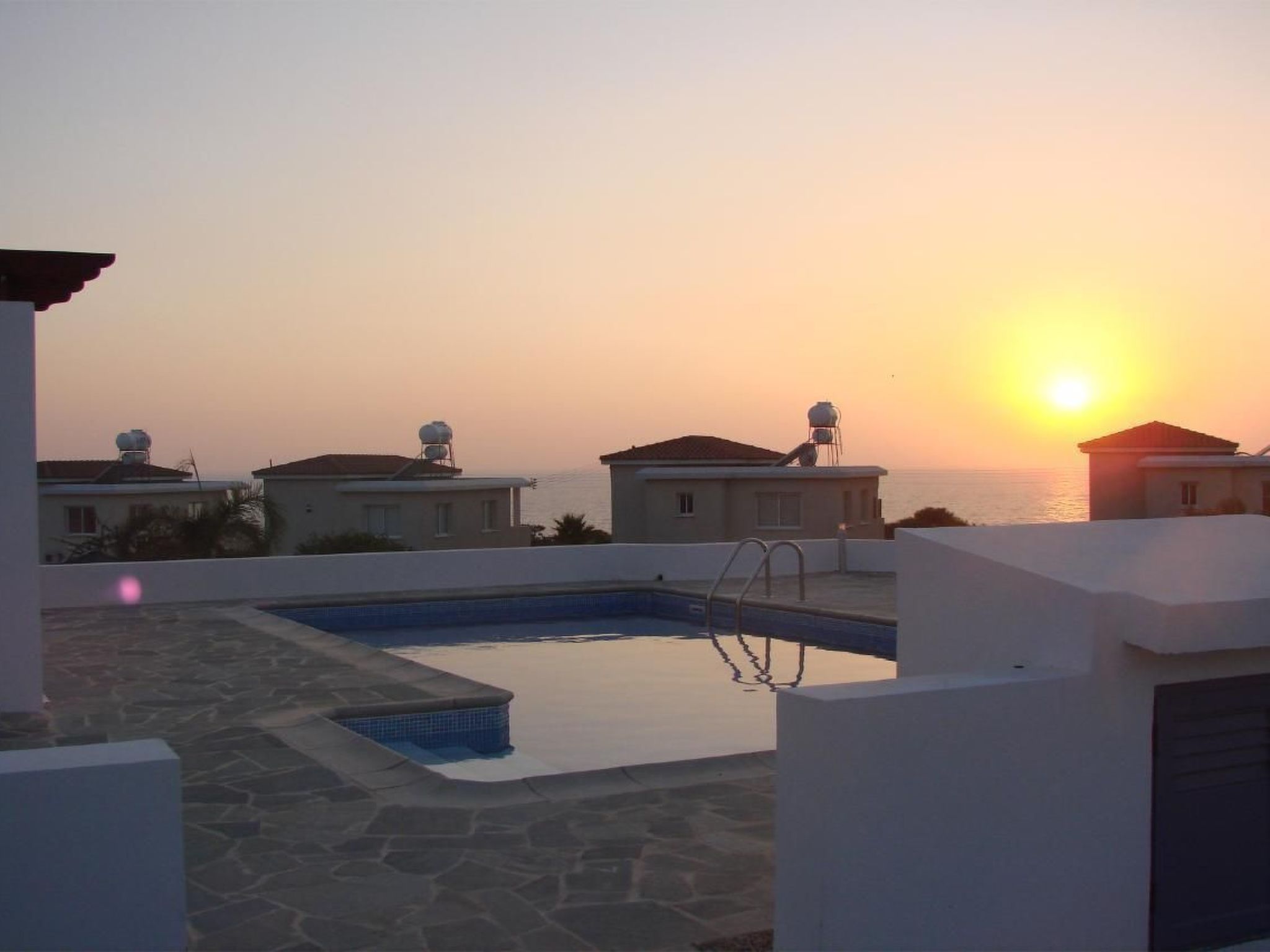 mit Garten, Grill und Terrasse