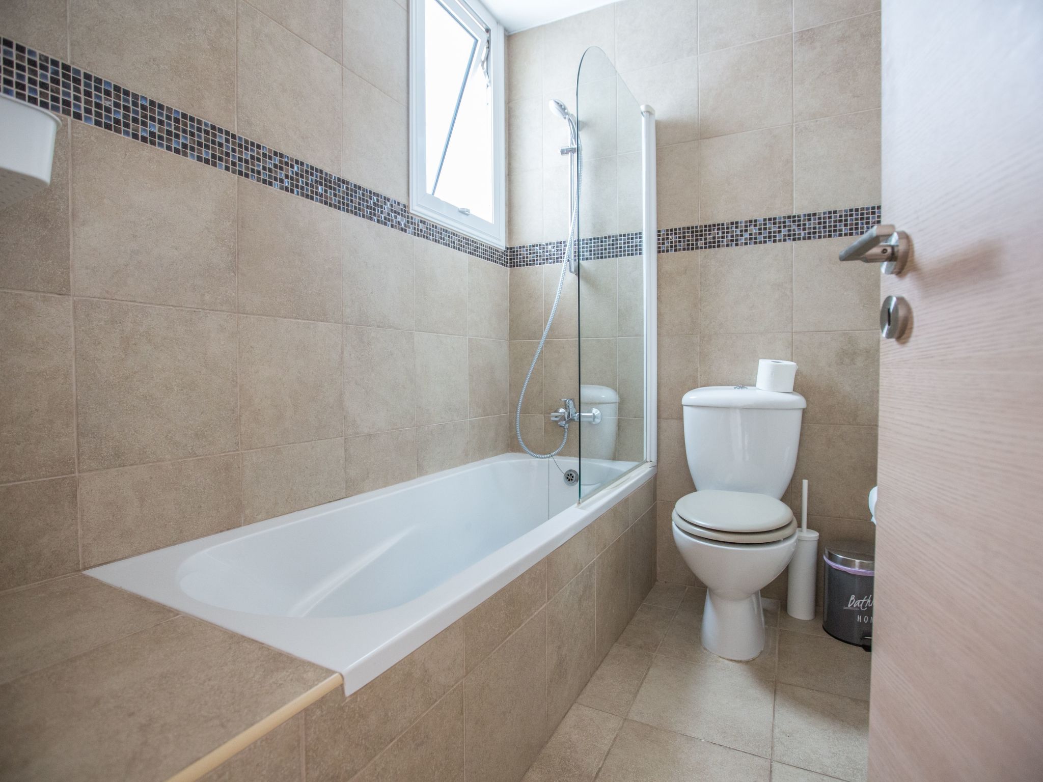 3-Schlafzimmer-Villa mit privatem Pool-Image-tags.info