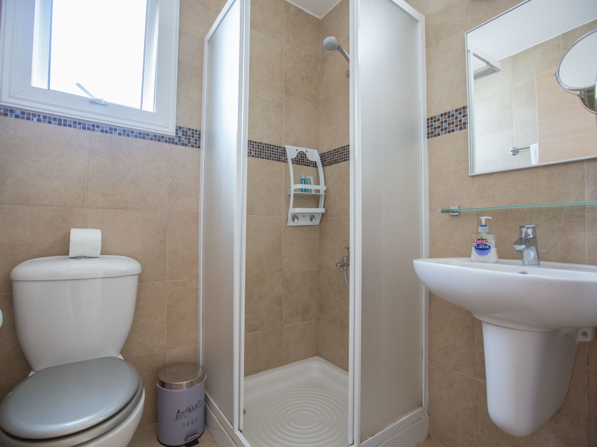 3-Schlafzimmer-Villa mit privatem Pool-Image-tags.info