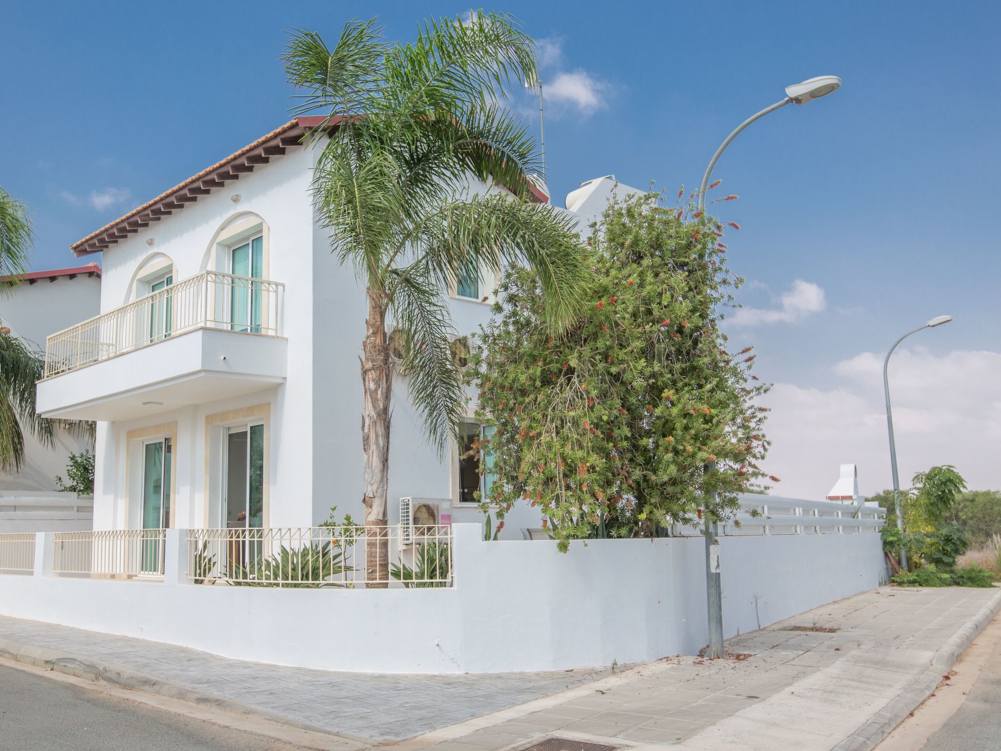 3-Schlafzimmer-Villa mit privatem Pool-Image-tags.info