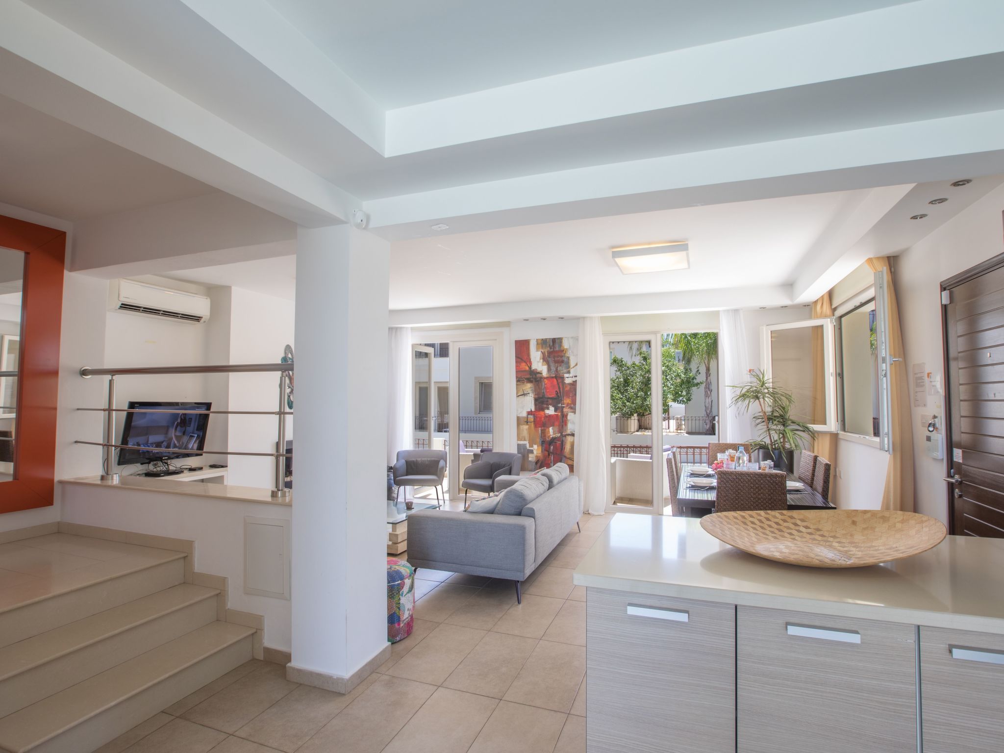 3-Schlafzimmer-Luxusvilla mit Pool und teilweise Meerblick-Image-tags.info