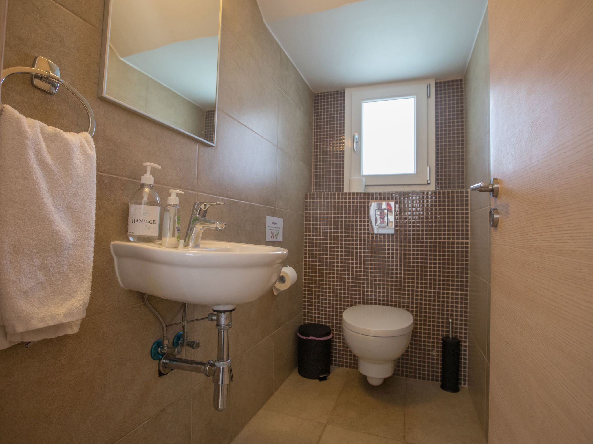 3-Schlafzimmer-Luxusvilla mit Pool und teilweise Meerblick-Image-tags.info