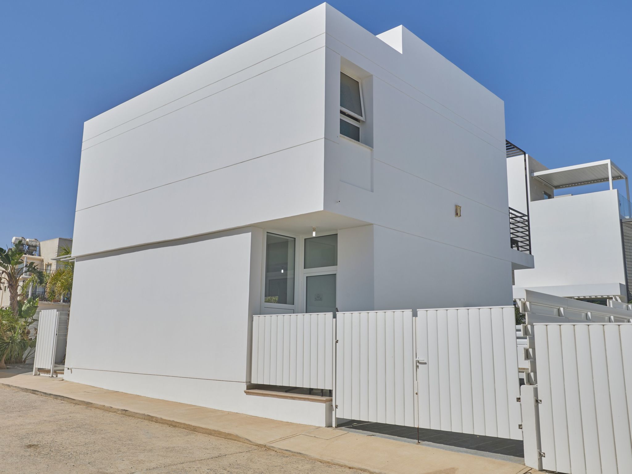 In Paralimni mit geräumigem Garten-Image-tags.info