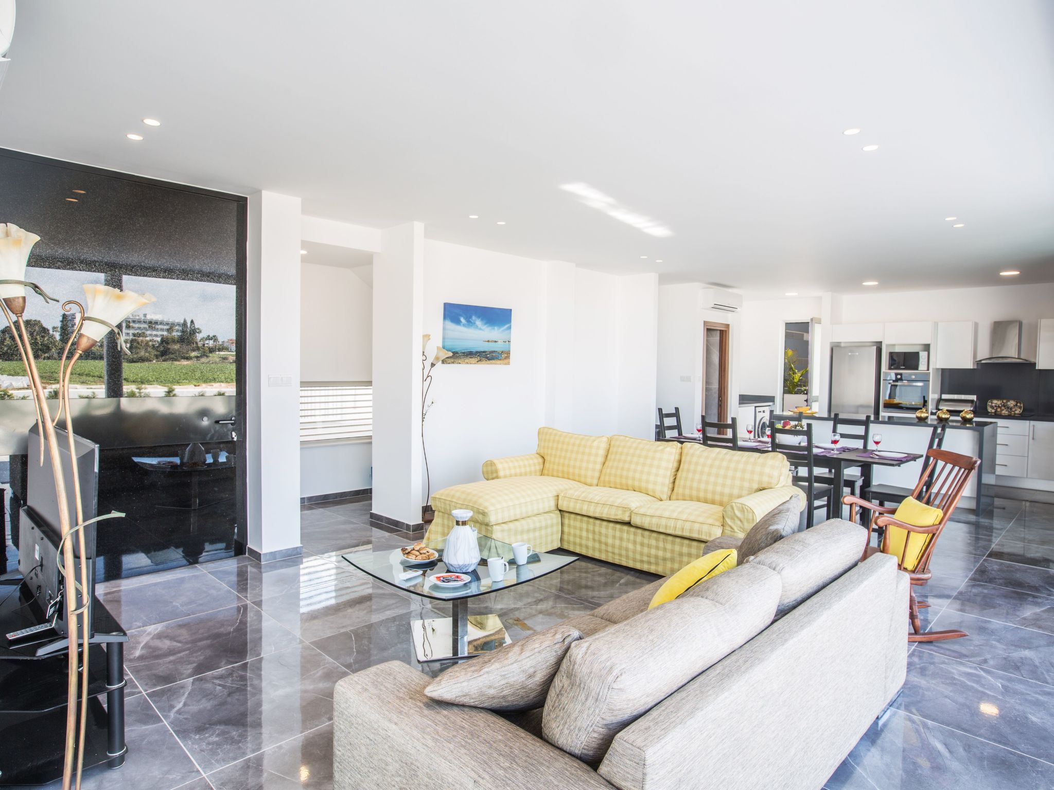 3-Schlafzimmer-Villa mit privatem Pool und Dachgarten-Image-tags.info