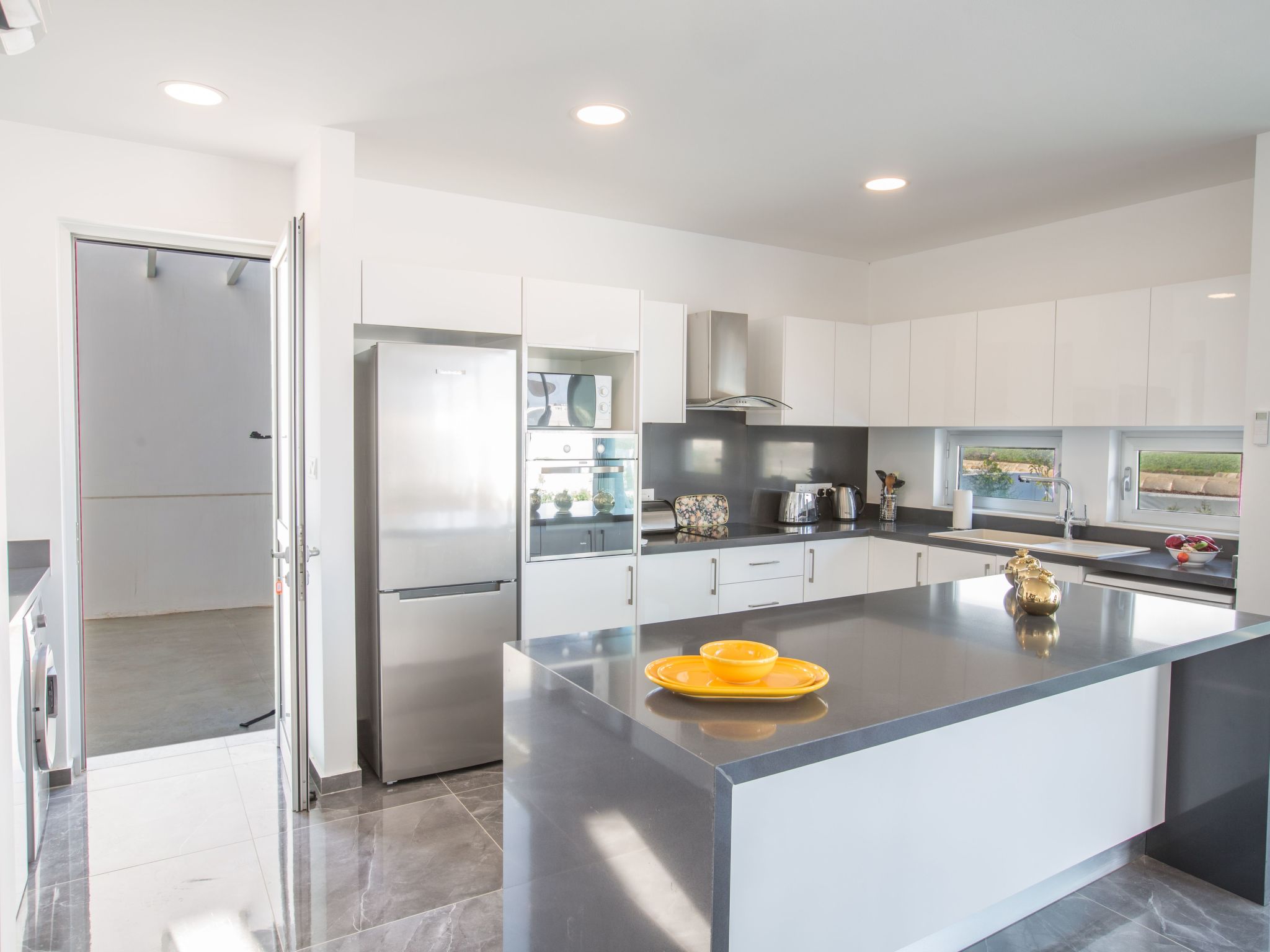 3-Schlafzimmer-Villa mit privatem Pool und Dachgarten-Image-tags.info