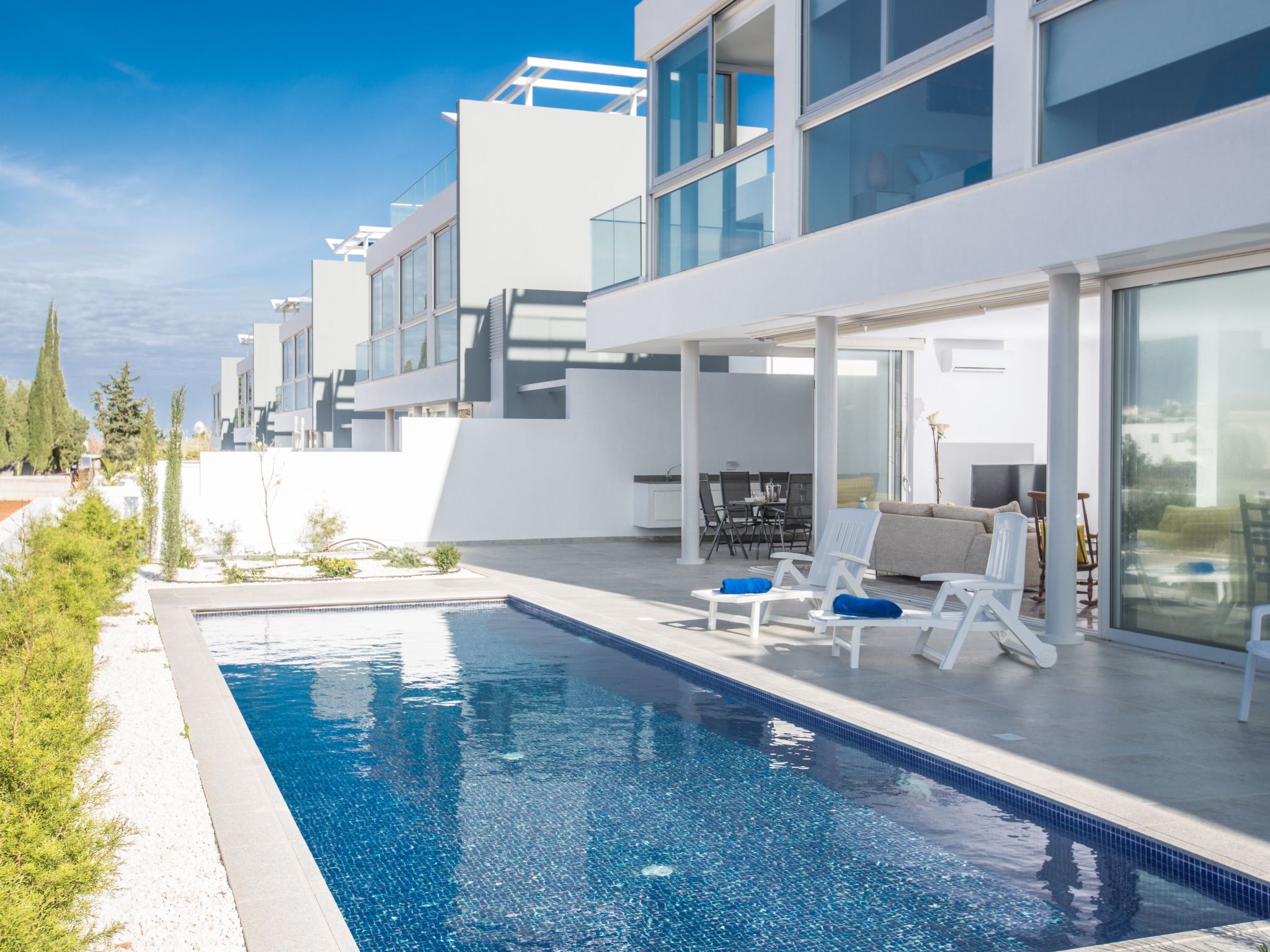 3-Schlafzimmer-Villa mit privatem Pool und Dachgarten-Image-tags.info