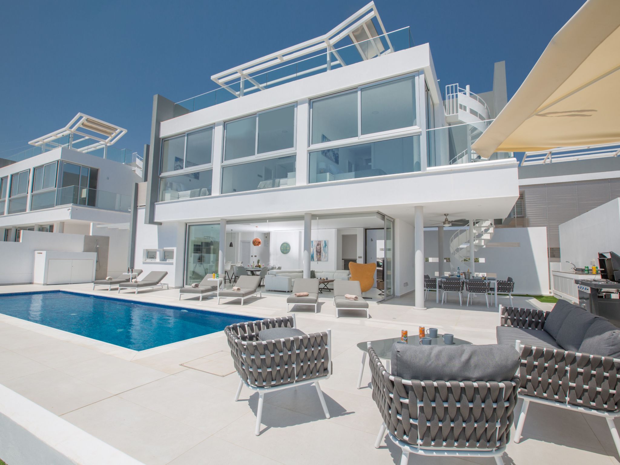 Haus in Pernera mit Bi-Fold Patio