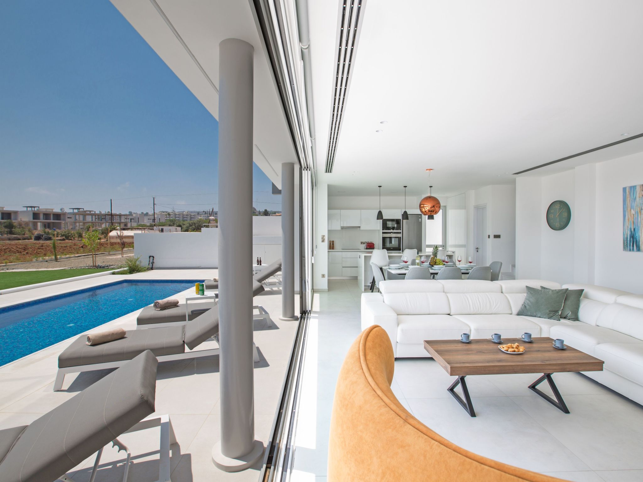 Haus in Pernera mit Bi-Fold Patio-Image-tags.info