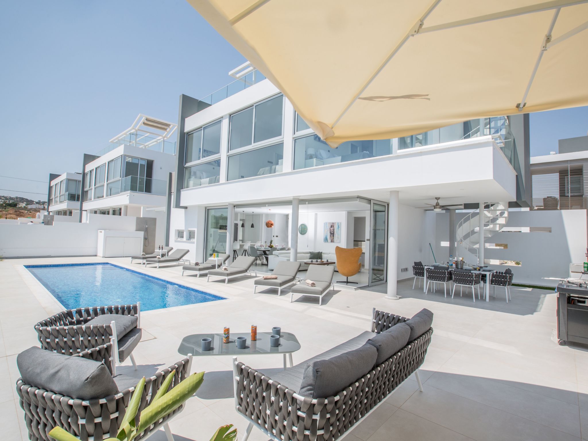 Haus in Pernera mit Bi-Fold Patio-Image-tags.info