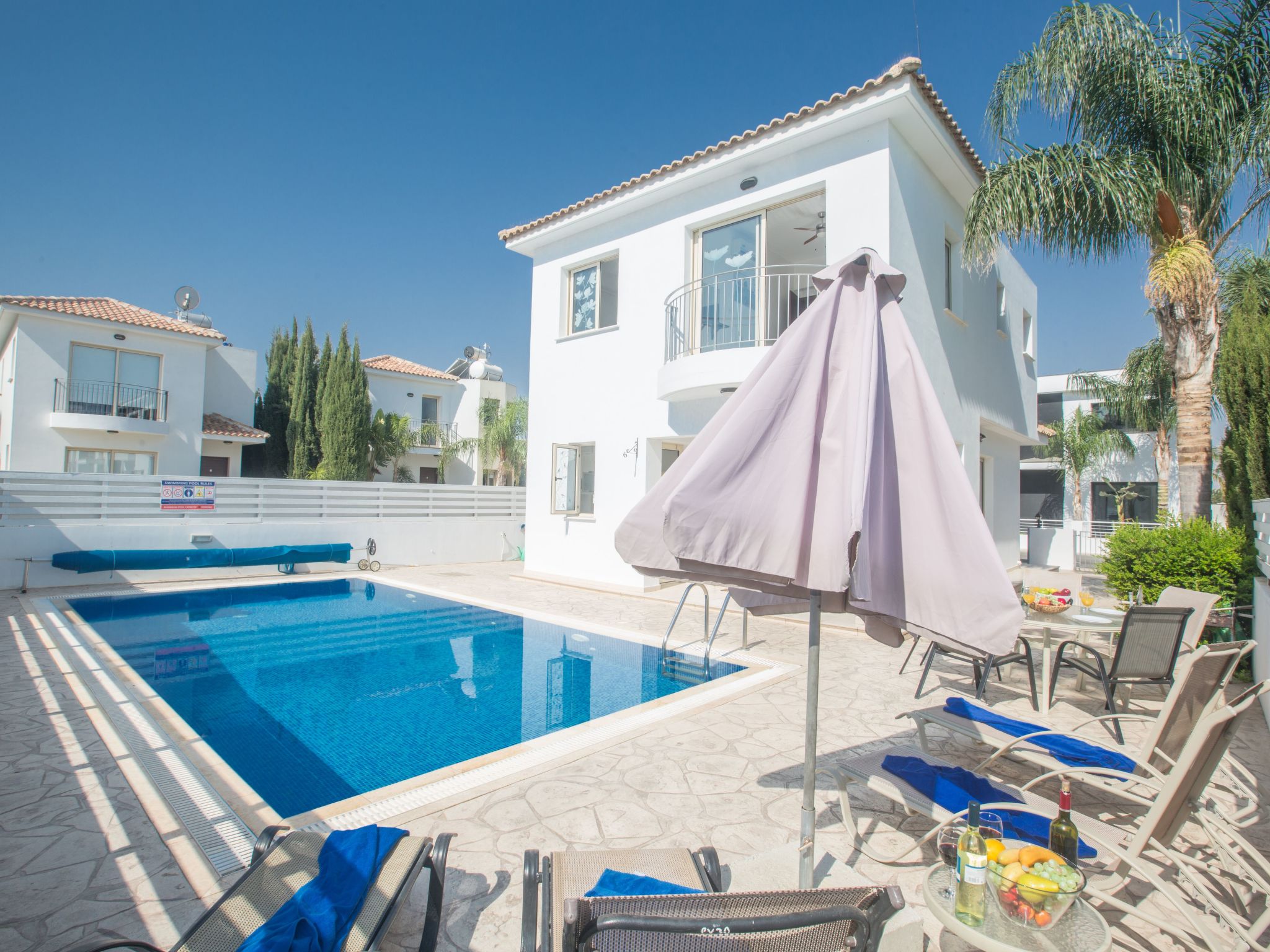 Ferienvilla PV17 mit Sonnenterrasse und Pool