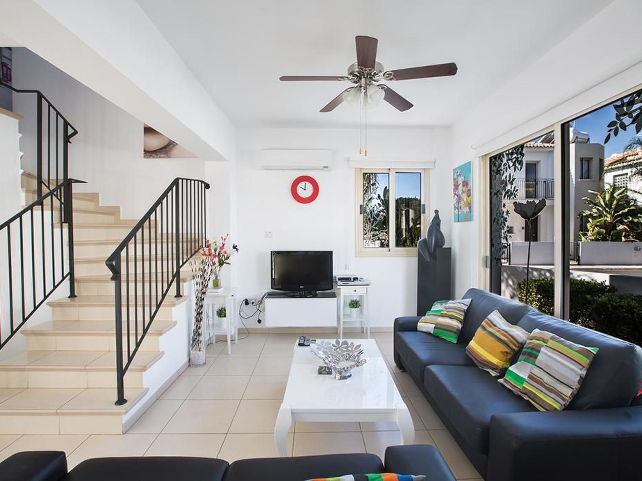 Ferienvilla PV17 mit Sonnenterrasse und Pool-Image-tags.info